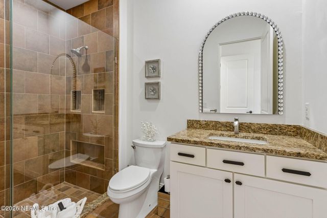 5226 COMMISSIONERS Drive, Jacksonville, FL 32224