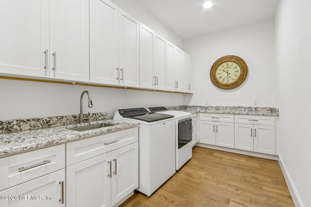 5226 COMMISSIONERS Drive, Jacksonville, FL 32224