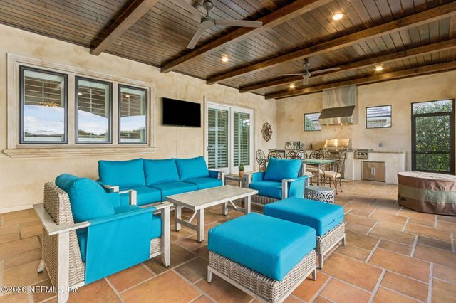 5226 COMMISSIONERS Drive, Jacksonville, FL 32224