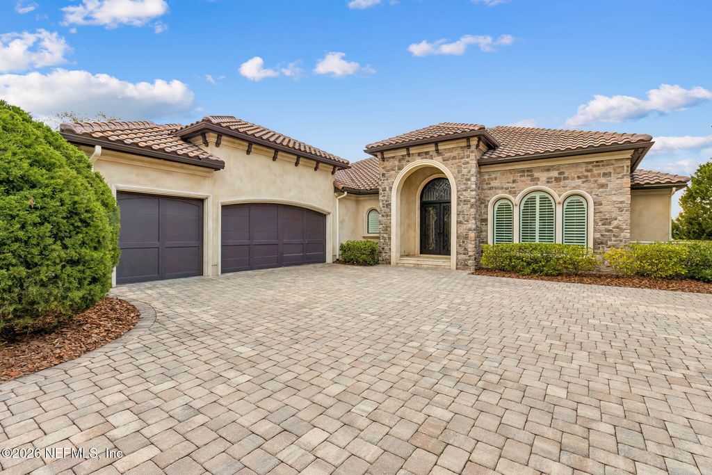 5226 COMMISSIONERS Drive, Jacksonville, FL 32224