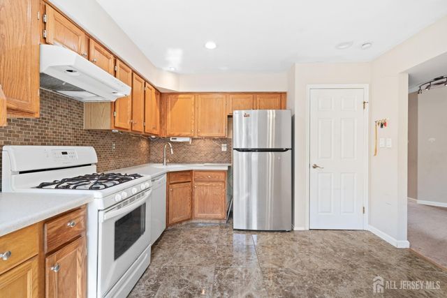 3610 Birchwood Court, North Brunswick, NJ 08902