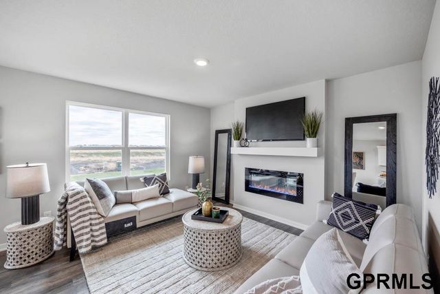 10821 S 178th Avenue, Omaha, NE 68136