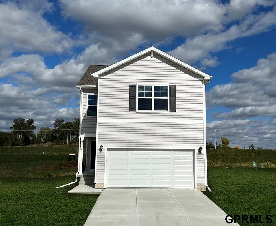 10821 S 178th Avenue, Omaha, NE 68136