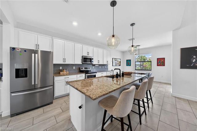 11380 Timber Creek DR, Fort Myers, FL 33913