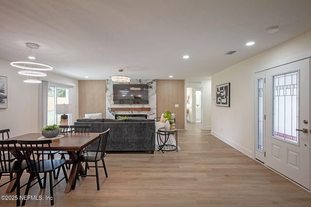 3775 SAN VISCAYA Drive, Jacksonville, FL 32217