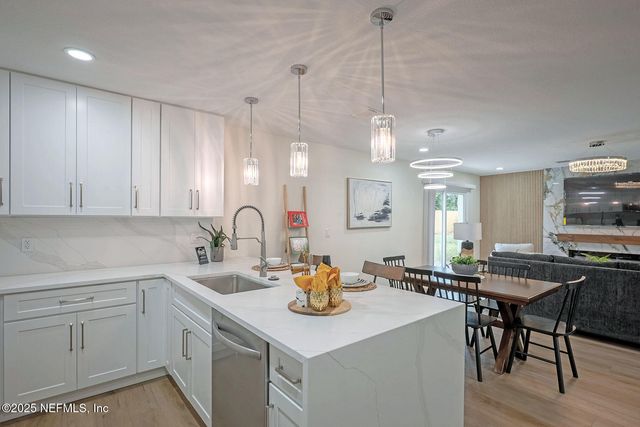 3775 SAN VISCAYA Drive, Jacksonville, FL 32217