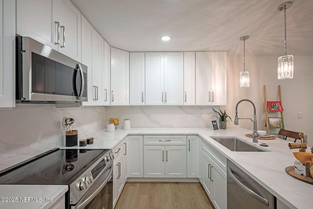 3775 SAN VISCAYA Drive, Jacksonville, FL 32217