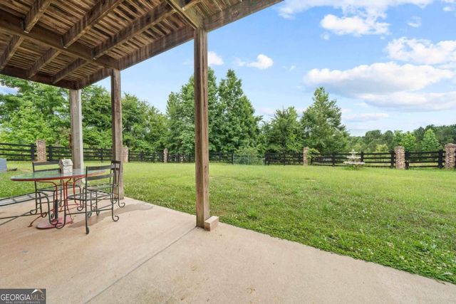 135 Alexander Lakes Drive, Eatonton, GA 31024