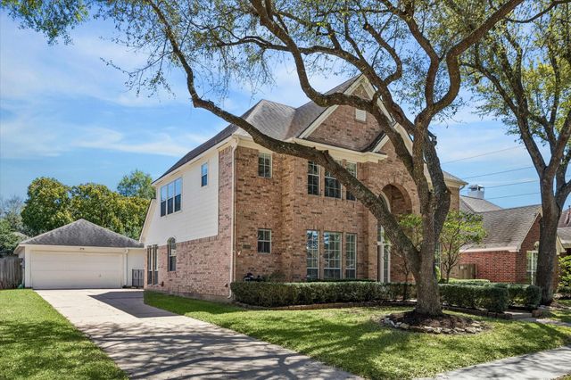 1207 Ellcreek Court, Sugar Land, TX 77479