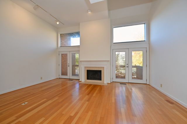 136 Hampton Pl, Nashville, TN 37215