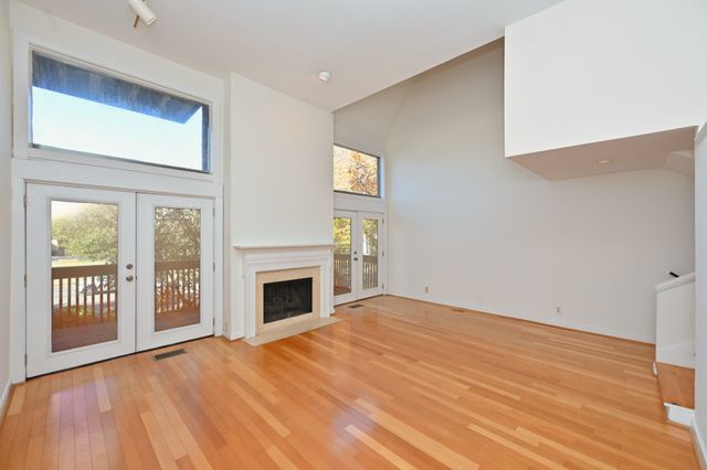 136 Hampton Pl, Nashville, TN 37215