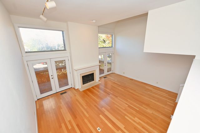 136 Hampton Pl, Nashville, TN 37215