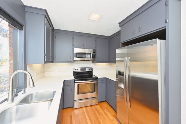 136 Hampton Pl, Nashville, TN 37215