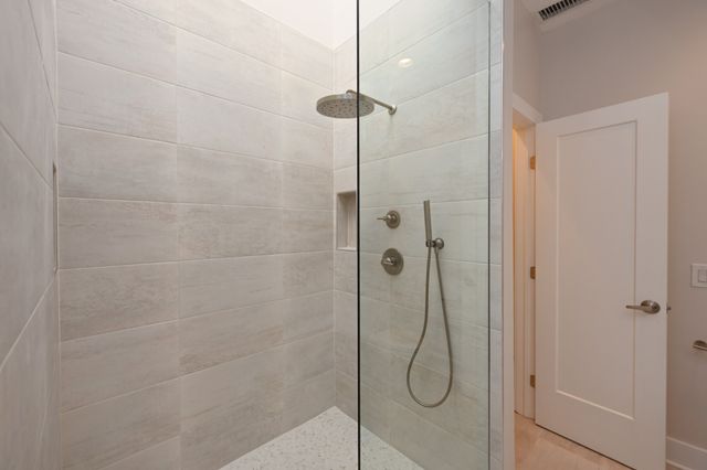 136 Hampton Pl, Nashville, TN 37215