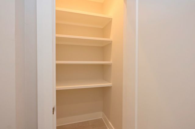 136 Hampton Pl, Nashville, TN 37215