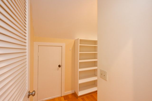 136 Hampton Pl, Nashville, TN 37215