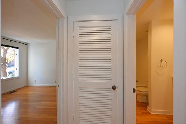 136 Hampton Pl, Nashville, TN 37215