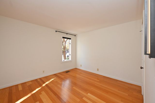 136 Hampton Pl, Nashville, TN 37215