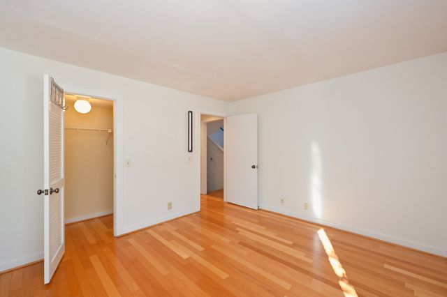 136 Hampton Pl, Nashville, TN 37215