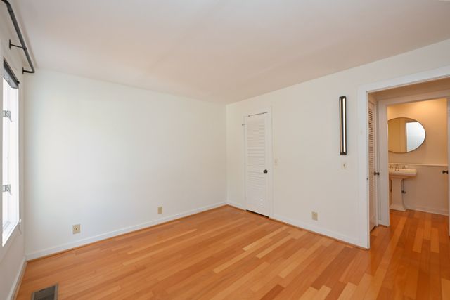 136 Hampton Pl, Nashville, TN 37215