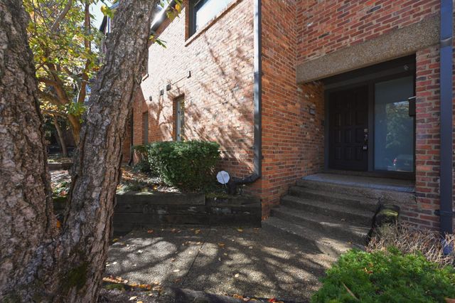 136 Hampton Pl, Nashville, TN 37215