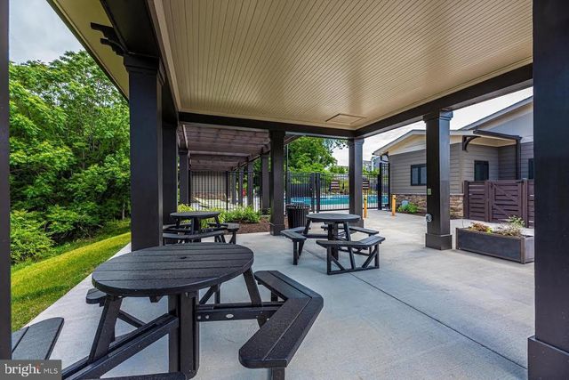8481 HEDWIG LN, Frederick, MD 21704