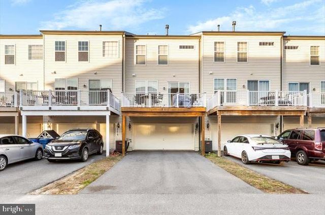8481 HEDWIG LN, Frederick, MD 21704