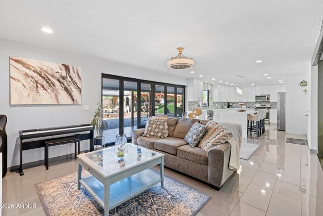 11215 N 37TH Avenue, Phoenix, AZ 85029