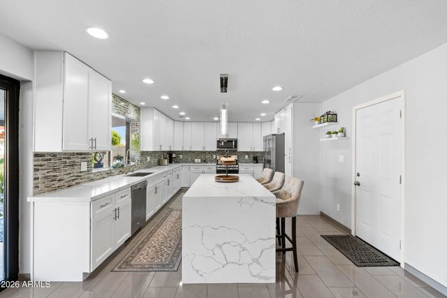 11215 N 37TH Avenue, Phoenix, AZ 85029