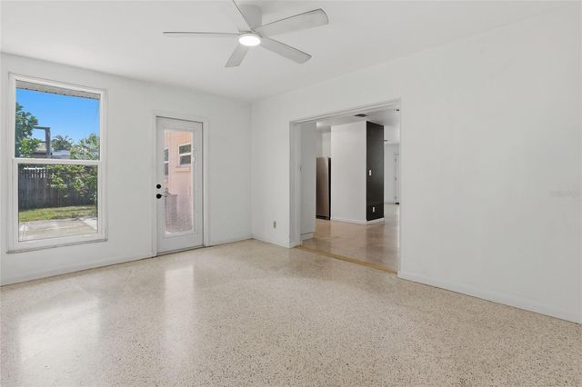 2627 DUEBY STREET, Sarasota, FL 34231