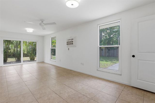2627 DUEBY STREET, Sarasota, FL 34231