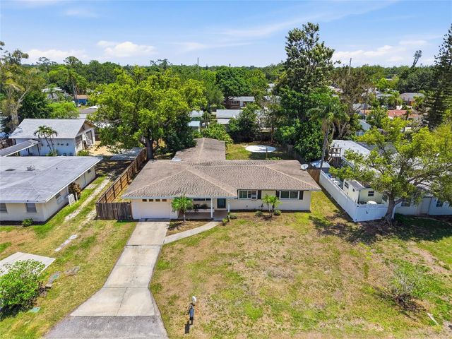 2627 DUEBY STREET, Sarasota, FL 34231
