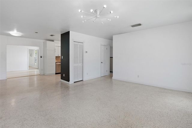 2627 DUEBY STREET, Sarasota, FL 34231