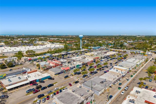 2627 DUEBY STREET, Sarasota, FL 34231