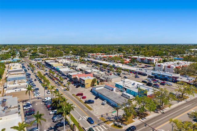 2627 DUEBY STREET, Sarasota, FL 34231