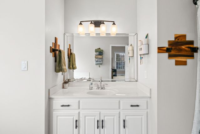 2175 Jim Taylor Rd, Woodlawn, TN 37191