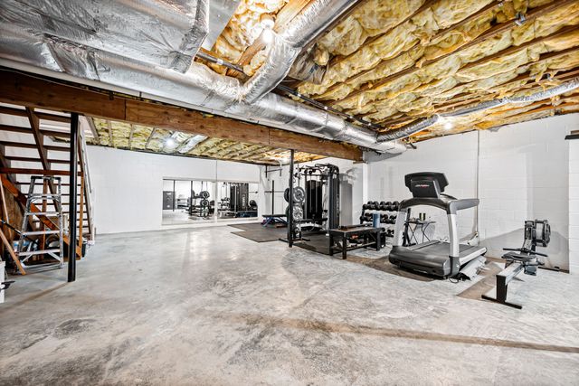 2175 Jim Taylor Rd, Woodlawn, TN 37191