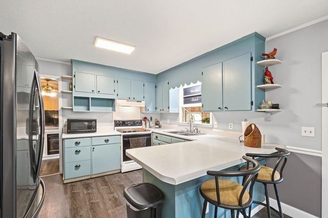 627 Ragsdale Rd, Manchester, TN 37355