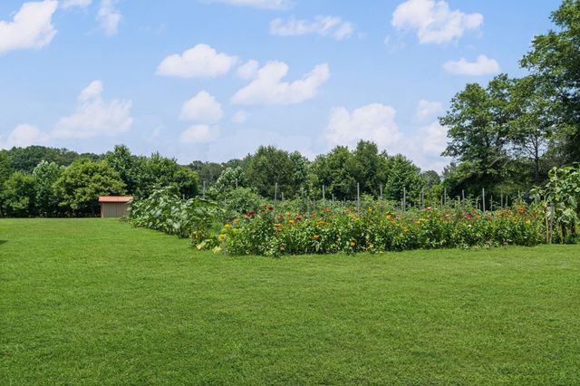 627 Ragsdale Rd, Manchester, TN 37355