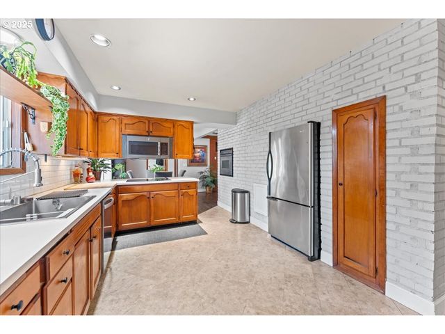 9811 Ne 152ND Ave, Vancouver, WA 98682