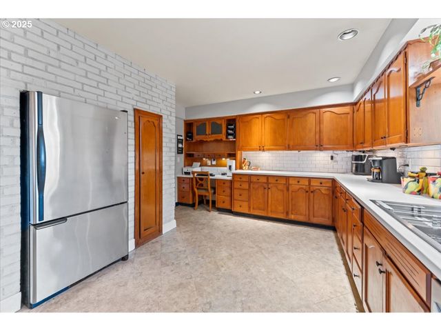 9811 Ne 152ND Ave, Vancouver, WA 98682