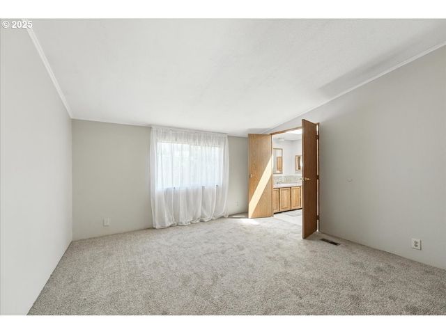 9811 Ne 152ND Ave, Vancouver, WA 98682