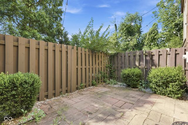 2260 Rome Drive, Indianapolis, IN 46228