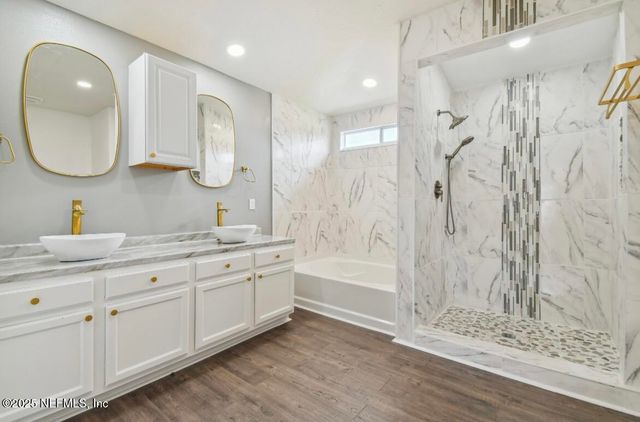 1545 HARVEST COVE Drive, Middleburg, FL 32068