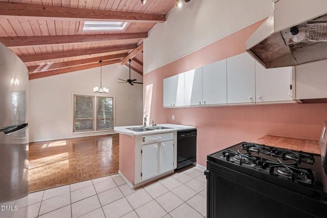 4 Matchwood, Pittsboro, NC 27312