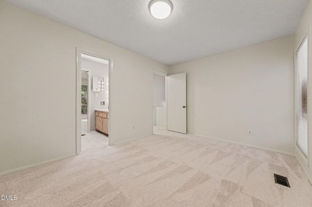 4 Matchwood, Pittsboro, NC 27312