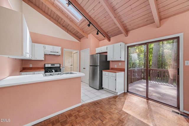 4 Matchwood, Pittsboro, NC 27312