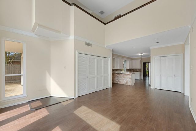 5115 Westerham Place, Houston, TX 77069