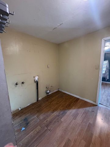 405 Lawson Road, Bakersfield, CA 93307