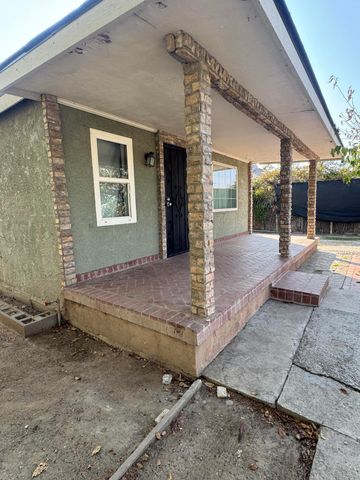 405 Lawson Road, Bakersfield, CA 93307